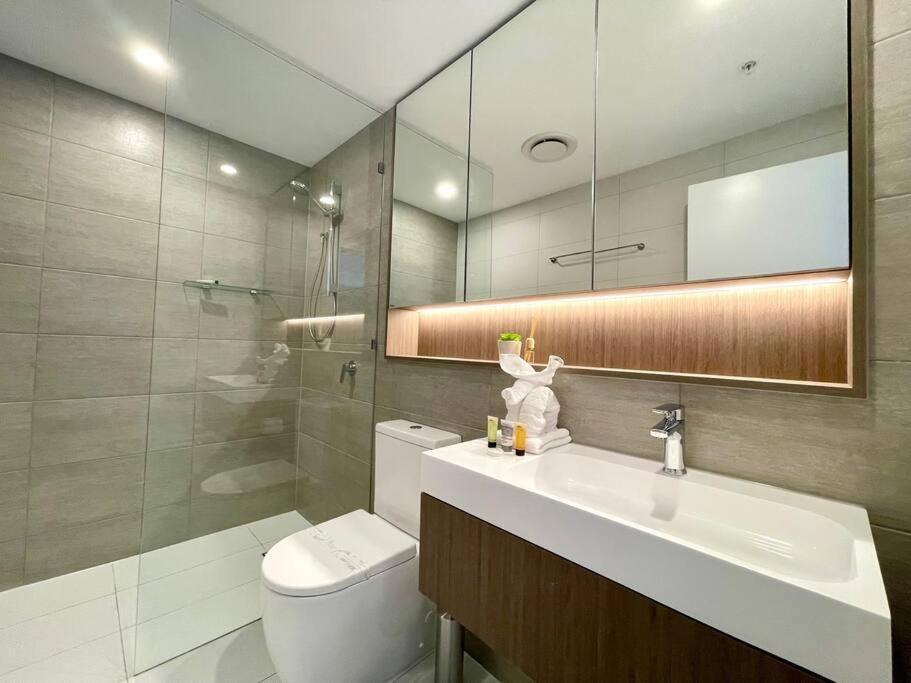 Luxury Oceanview 2beds Serviced Apt 47f Gold Coast