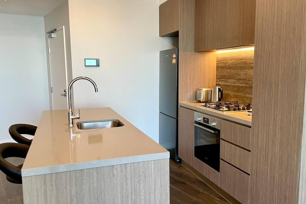 Luxury Oceanview 2beds Serviced Apt 47f Apartment