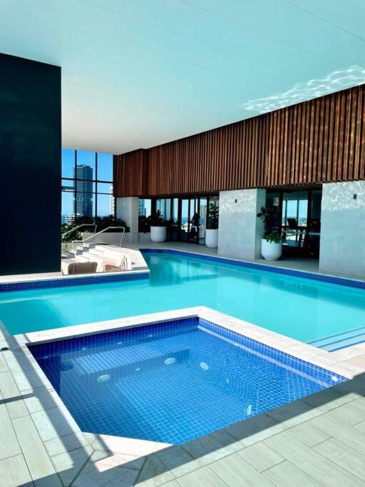 Apartment Luxury Oceanview 2beds Serviced Apt 47f *
