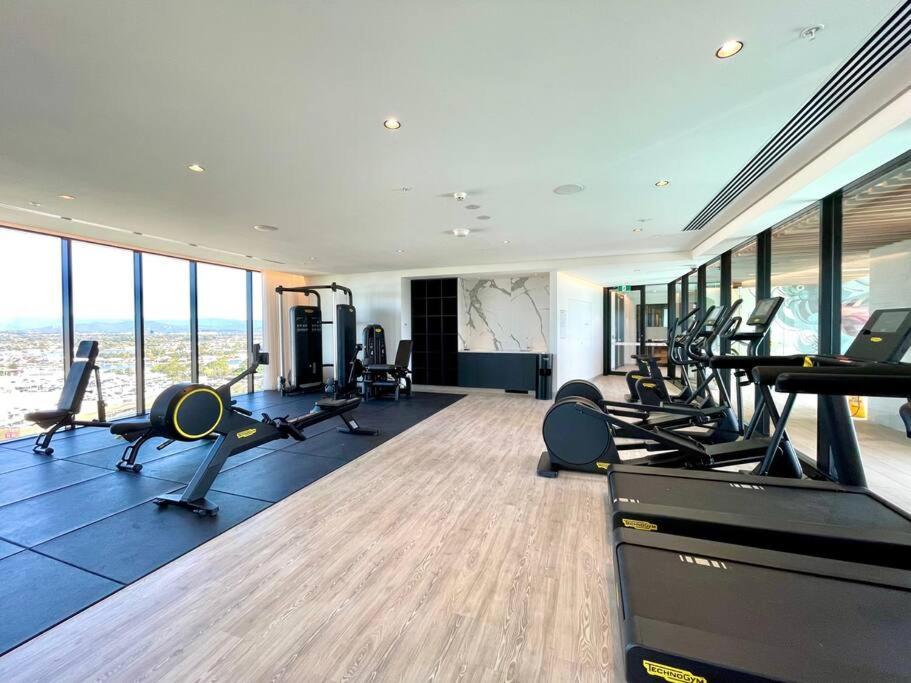 Luxury Oceanview 2beds Serviced Apt 47f Apartment